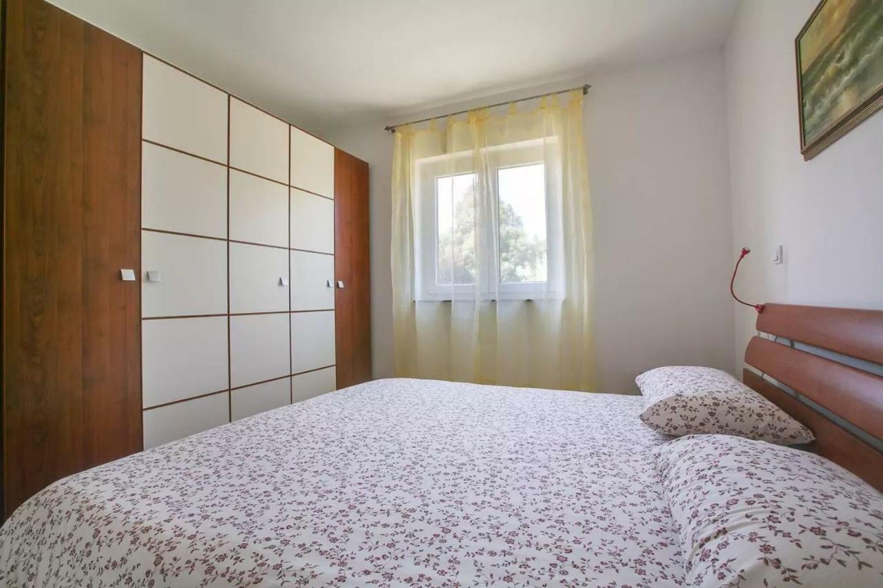 Apartment Vitalia 2+2 Πόρετς Εξωτερικό φωτογραφία