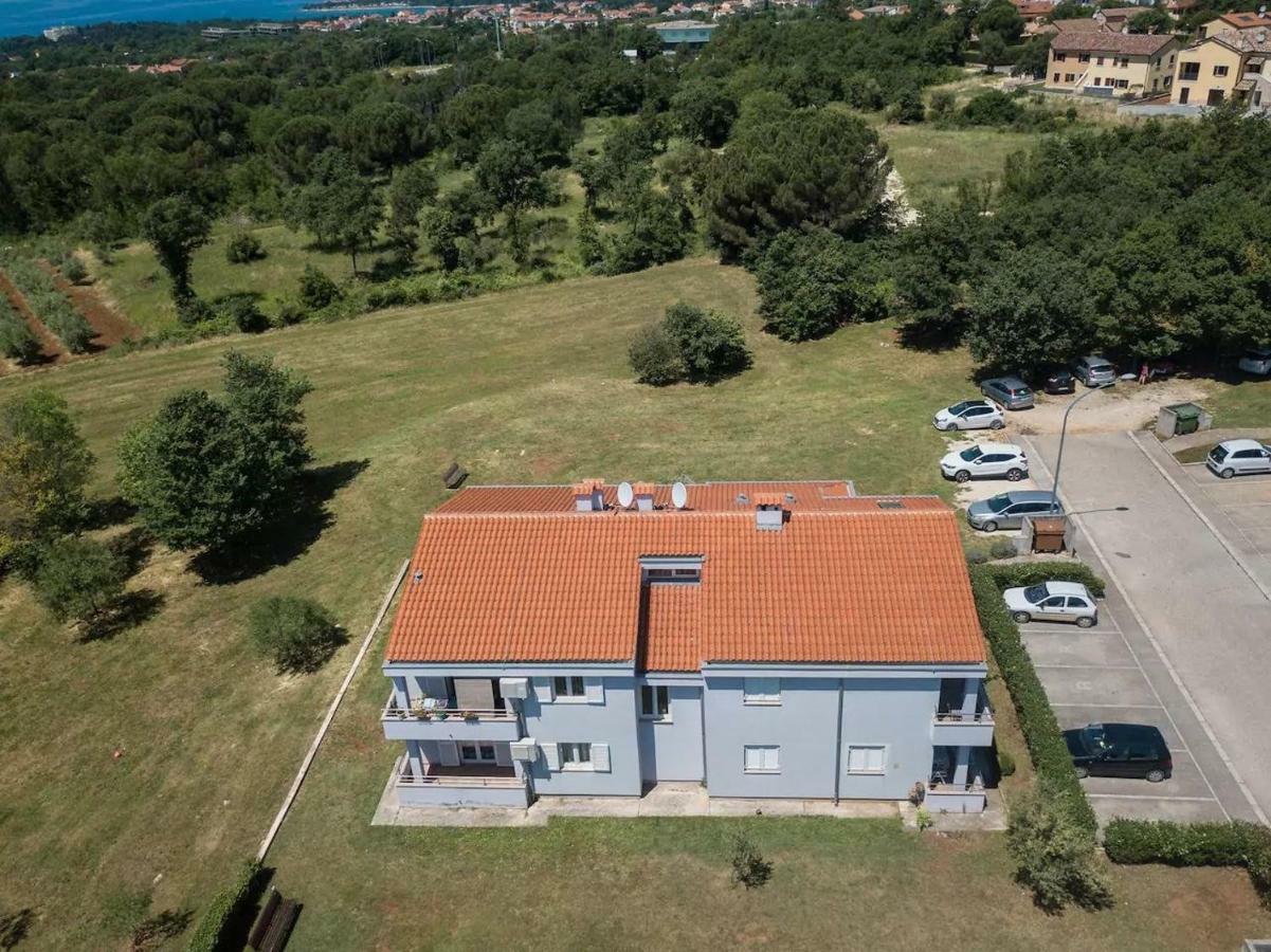 Apartment Vitalia 2+2 Πόρετς Εξωτερικό φωτογραφία