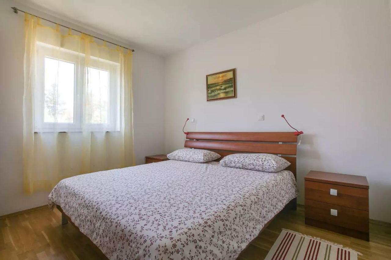 Apartment Vitalia 2+2 Πόρετς Εξωτερικό φωτογραφία