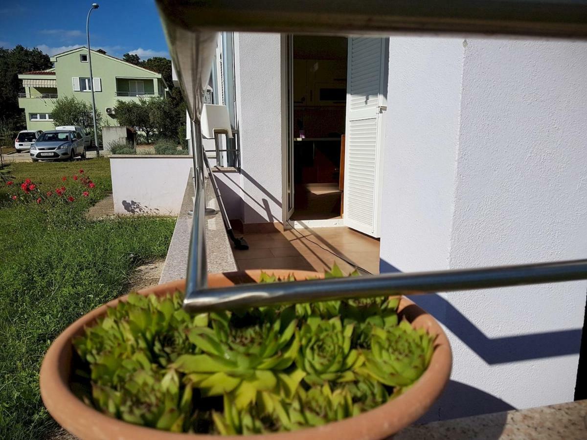 Apartment Vitalia 2+2 Πόρετς Εξωτερικό φωτογραφία